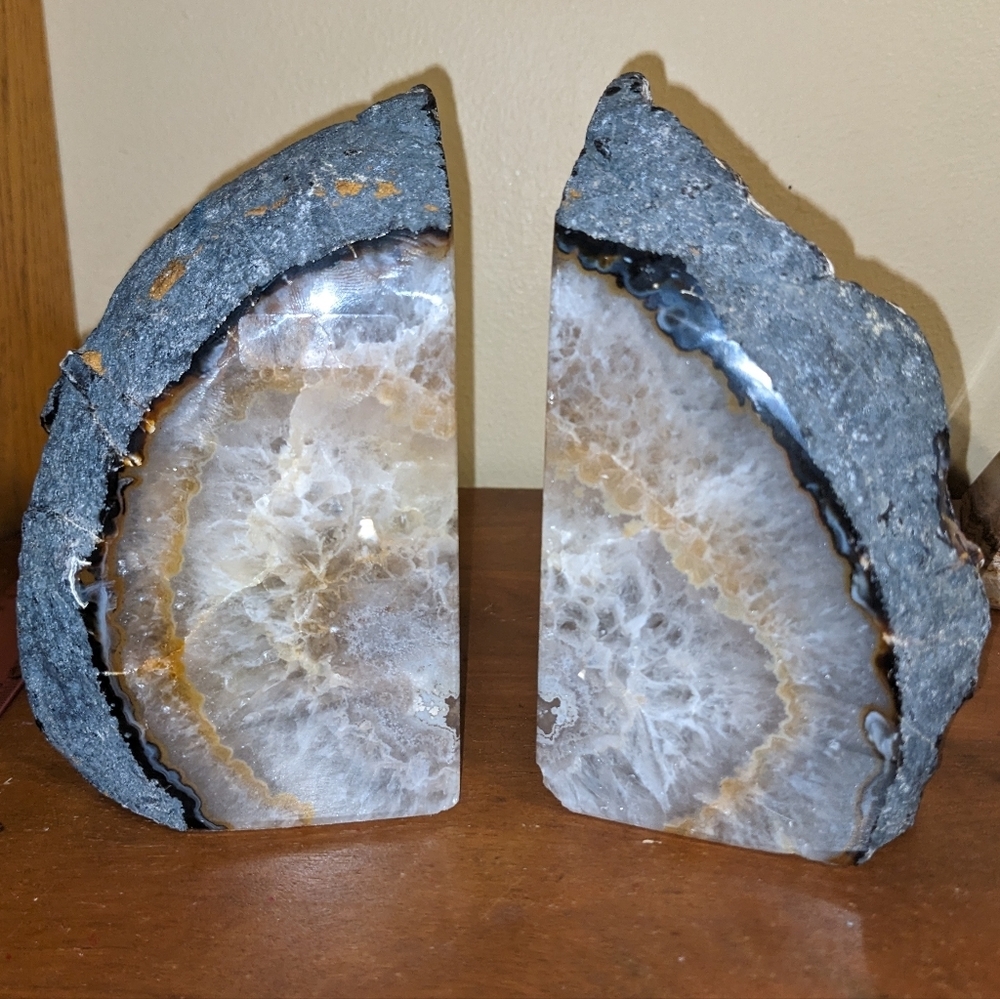 💲ON SALE!!💲Agate Geode Section Pair of Bookends / Decor Pieces Natural Stone - Picture 3 of 13